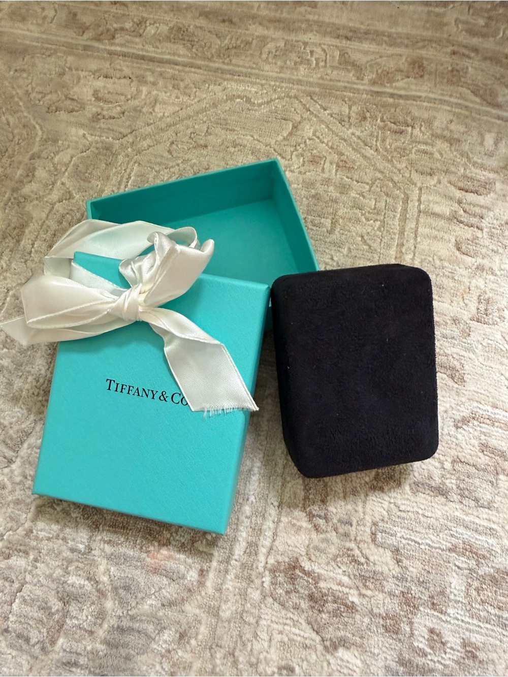 Tiffany & Co. Jewelry Box Gift Box Set w/ Ribbon (medium)